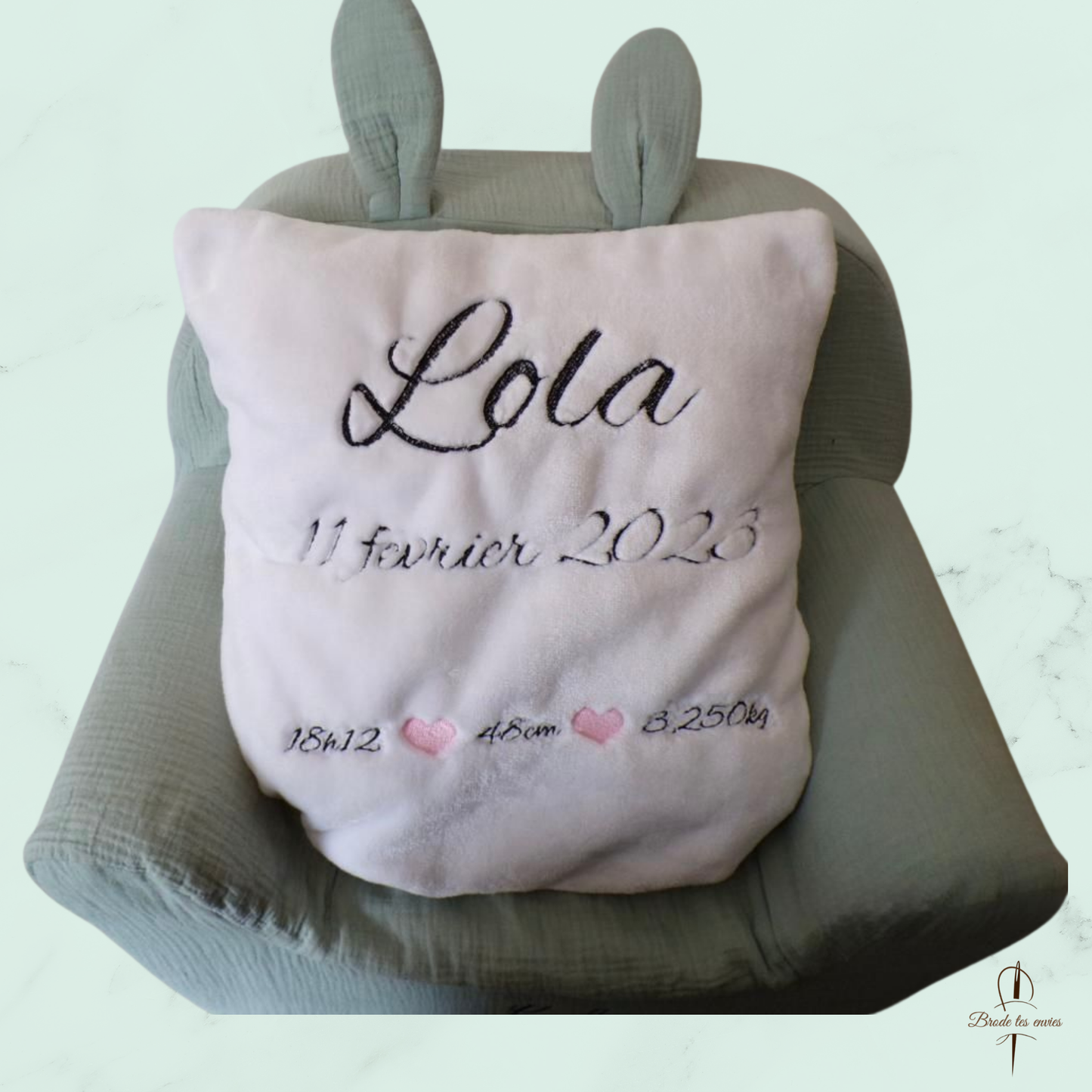 ✨ Un coussin de naissance doux et plein de tendresse – Cœur 30 × 30 cm