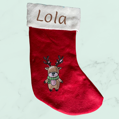 🎄Une chaussette de Noël unique, brodée avec amour