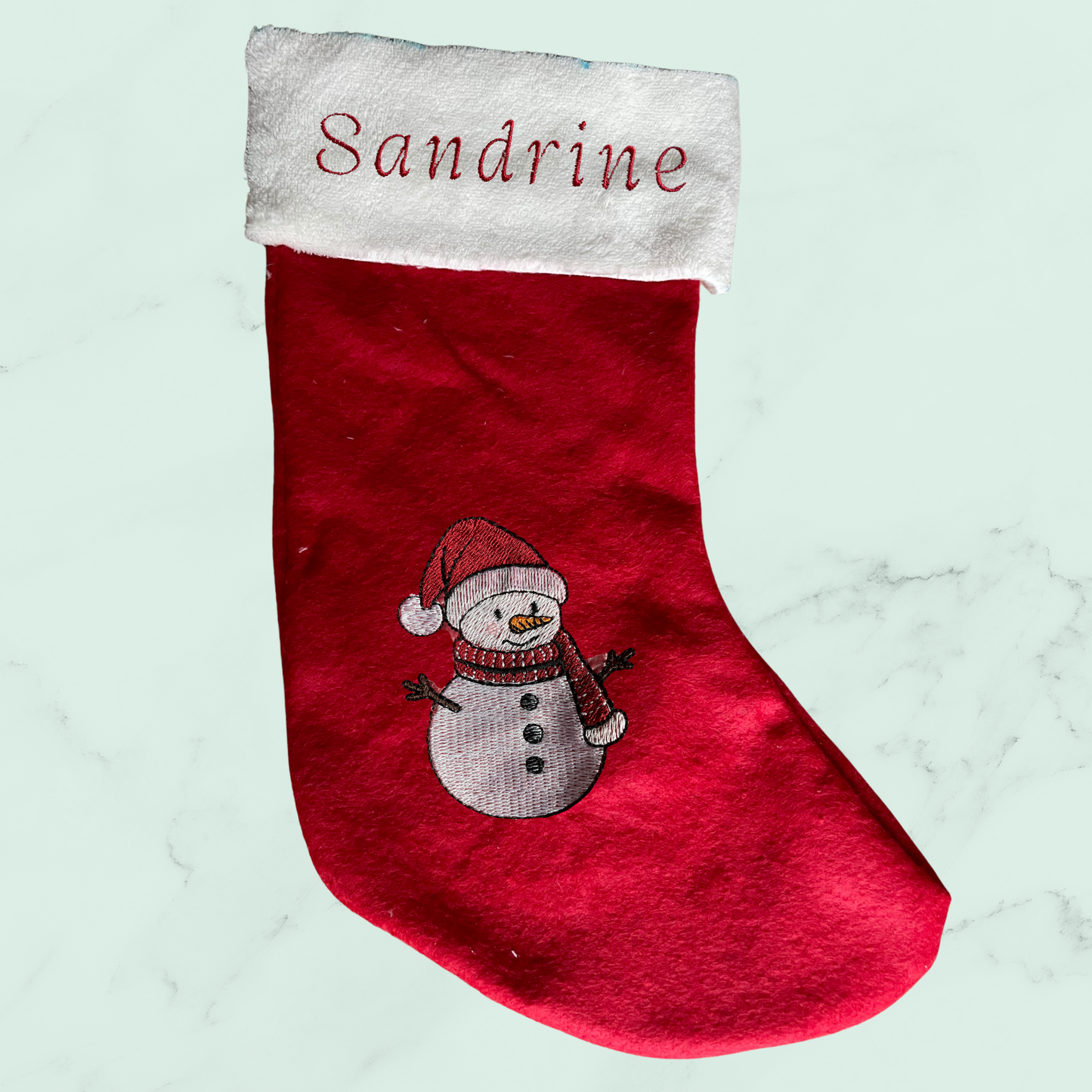 🎄Une chaussette de Noël unique, brodée avec amour