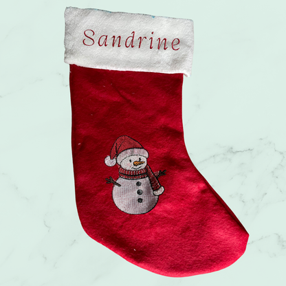 🎄Une chaussette de Noël unique, brodée avec amour